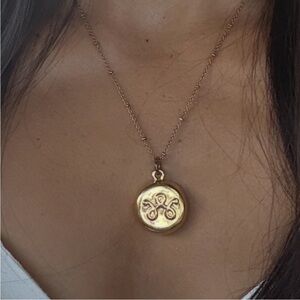 Invisawear Gold Pendant Necklace